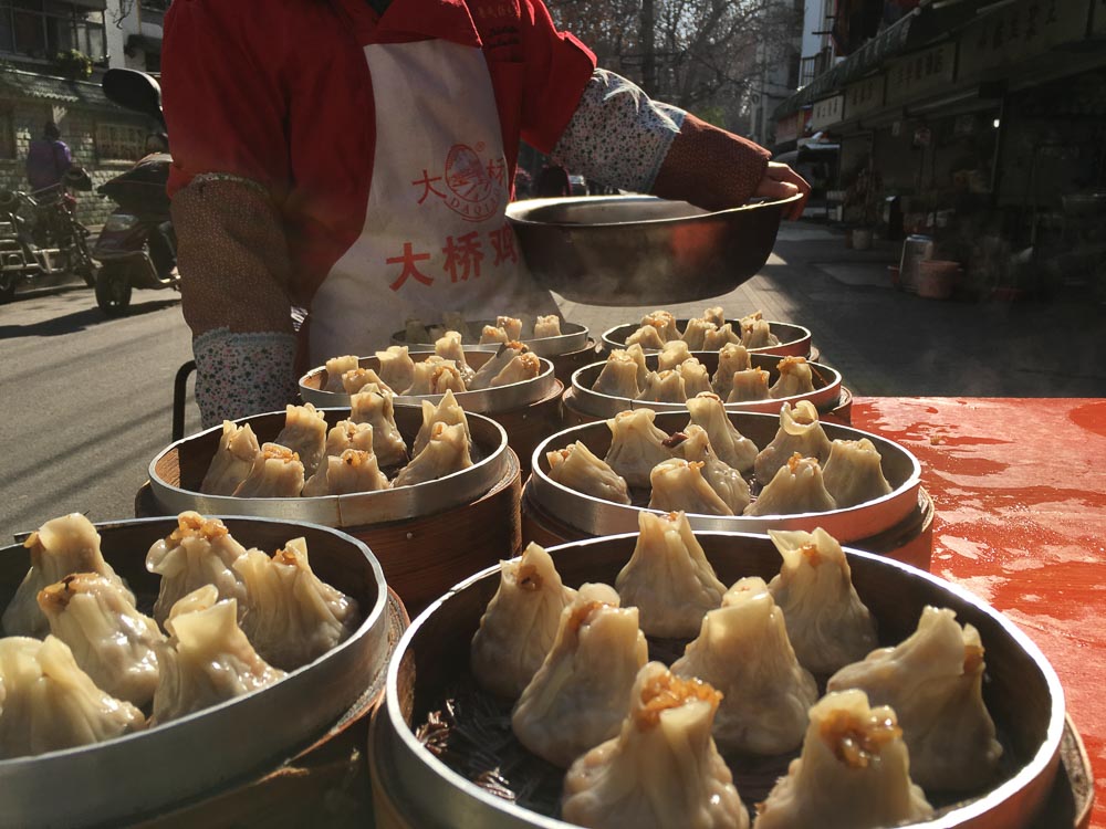 Steamed Dumplings - Eating in Hangzhou and Nanjing