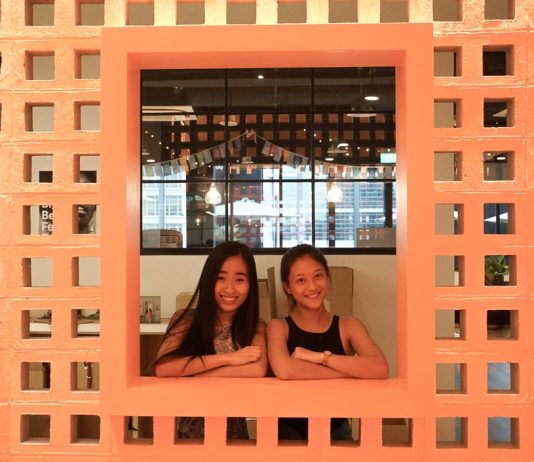 Travel Interns at Airbnb's Singapore Office
