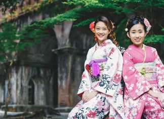 11 Instagrammable Places in Kyoto Rachel and Ding Yi at Nanzen-ji - Instagrammable places in Kyoto