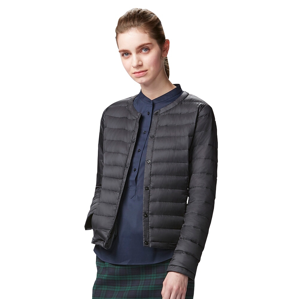 Uniqlo Ultra Light Down Jacket in black - Tips to pack light