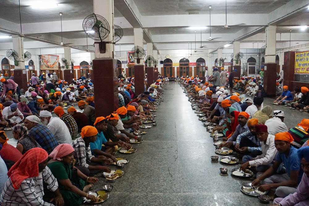 Amritsar - Eating at the Golden Temple