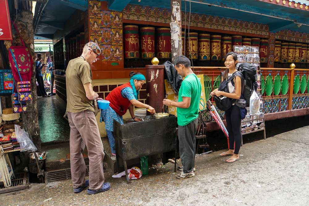 Buying momos on the streets in Dharamshala (McLeod Ganj)