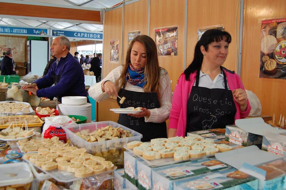 Cheese tasting at national cheese festival in Trujillo, Spain