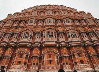 Jaipur Survival Guide: Experiencing Life in the Pink City 300 Years Ago Hawa Mahal taken with wide angle lens - Jaipur Survival Guide