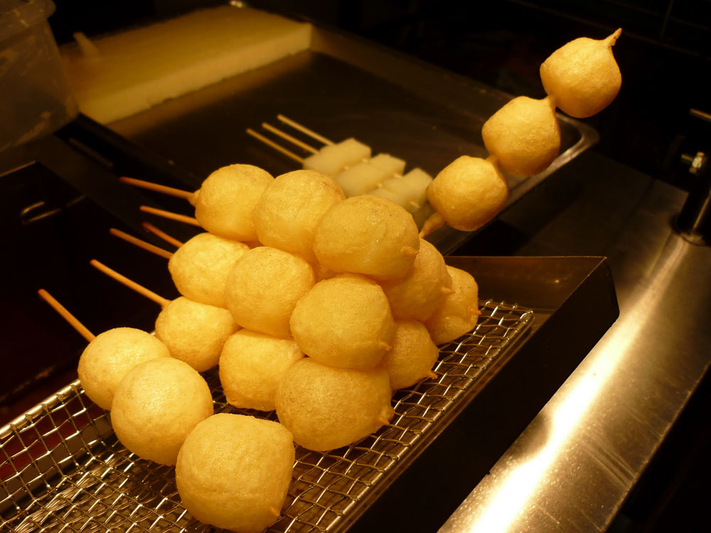 foods to eat in shilin night market taiwan fried milk