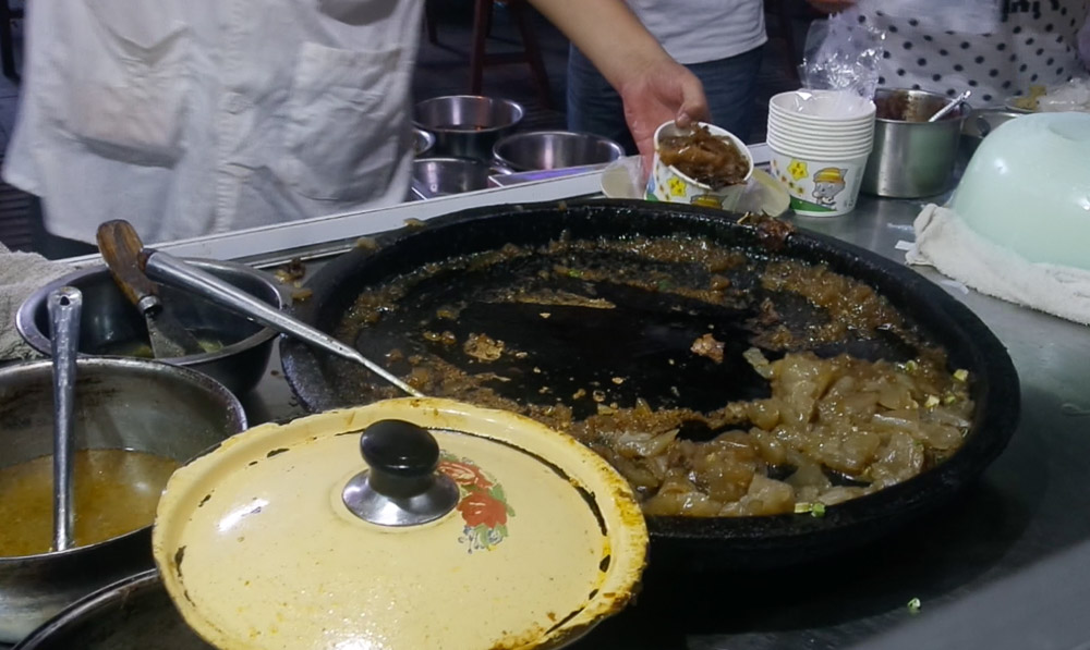  foods you must eat in kaifeng night market henan fried bean jelly