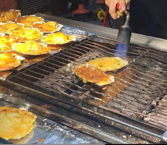 11 Food to Eat in Shilin Night Market, Taiwan food to eat in shilin night market taiwan passion fruit cheese oyster