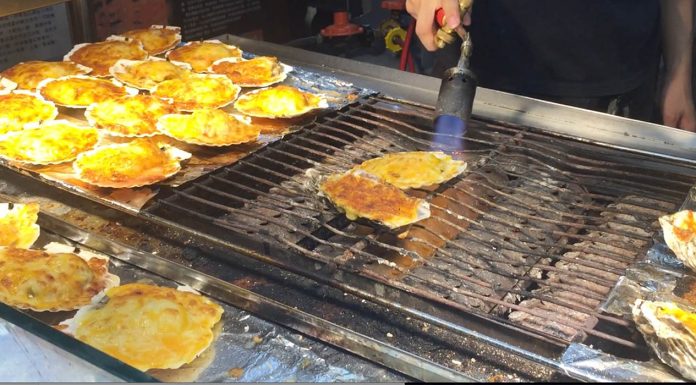 food to eat in shilin night market taiwan passion fruit cheese oyster