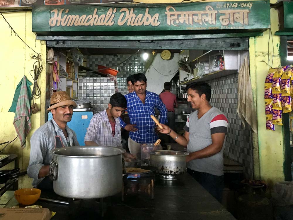 breakfast at triund bus stand