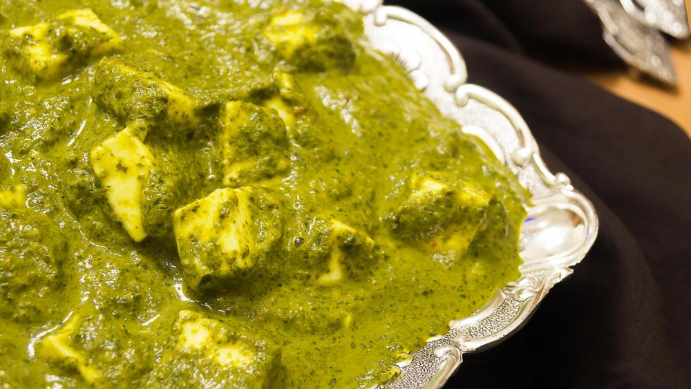 Palak Paneer - Street Food to eat in India