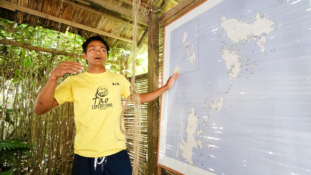 jeff-guide-briefing-tao-philippines-expedition