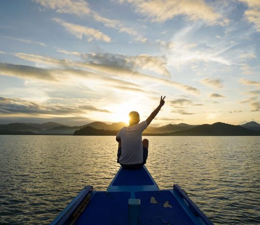 sunrise-cruise-el-nido-tao-philippines-expedition