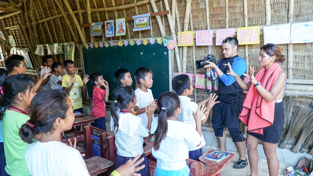 visiting-community-school-tao-philippines-expedition