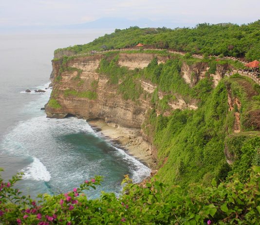 uluwatu-places-to-visit-in-bali-other-than-the-beach