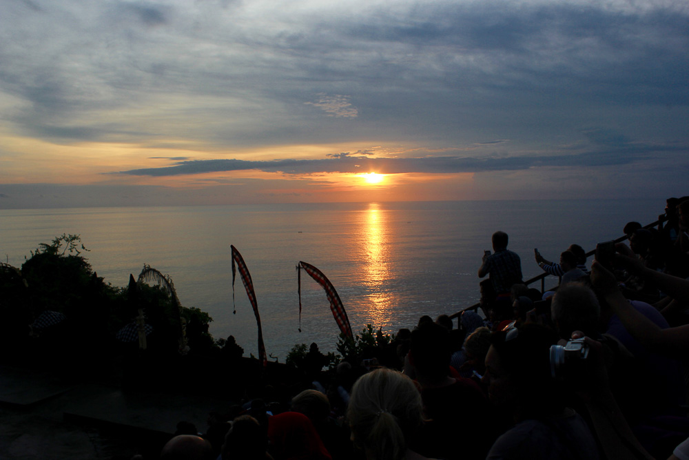 sunset-uluwatu-places-to-visit-in-bali-4