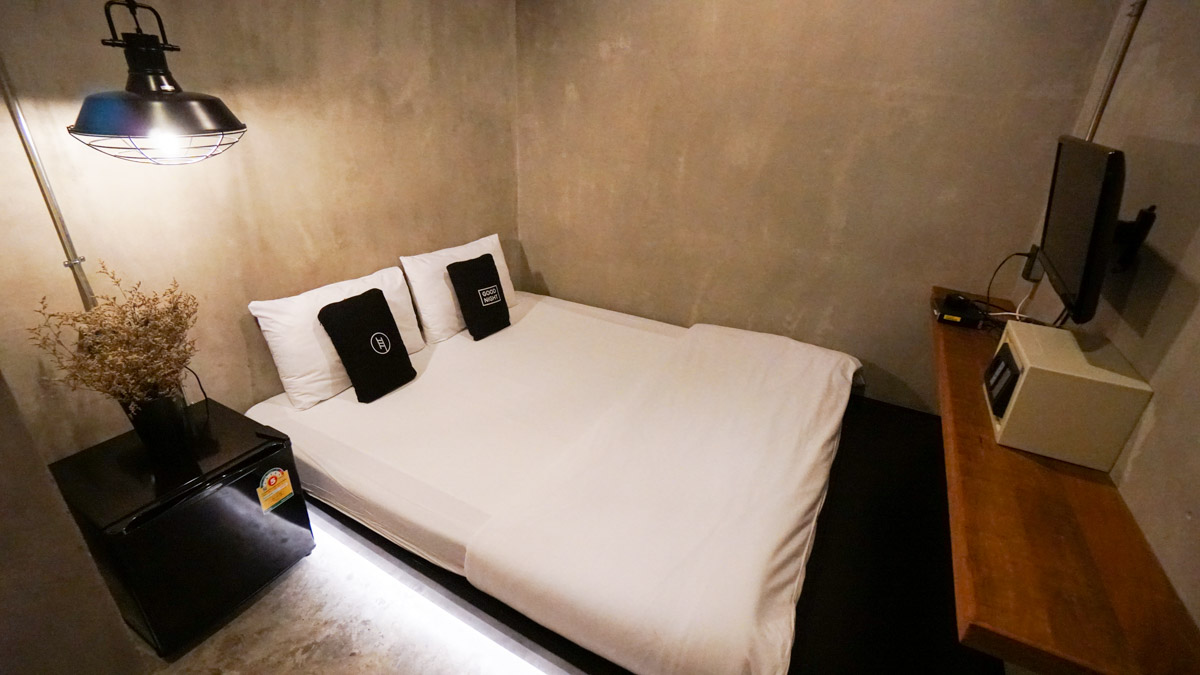 Private Room at Bed Station Hostel - bed station hostel review 9