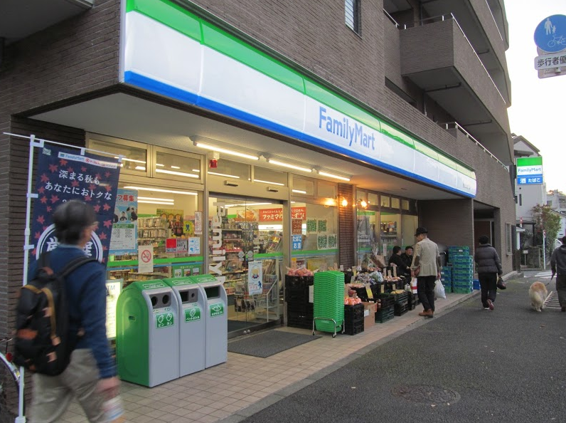 familymart-1-3rd-residence-yoyogi