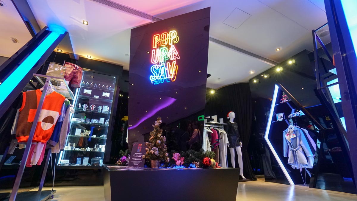 pop up store - hotel-sav-review