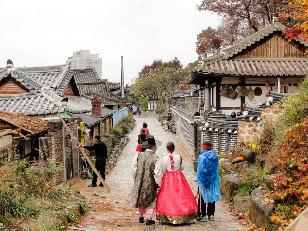 jeonju hanok village in hanbok- hidden gems