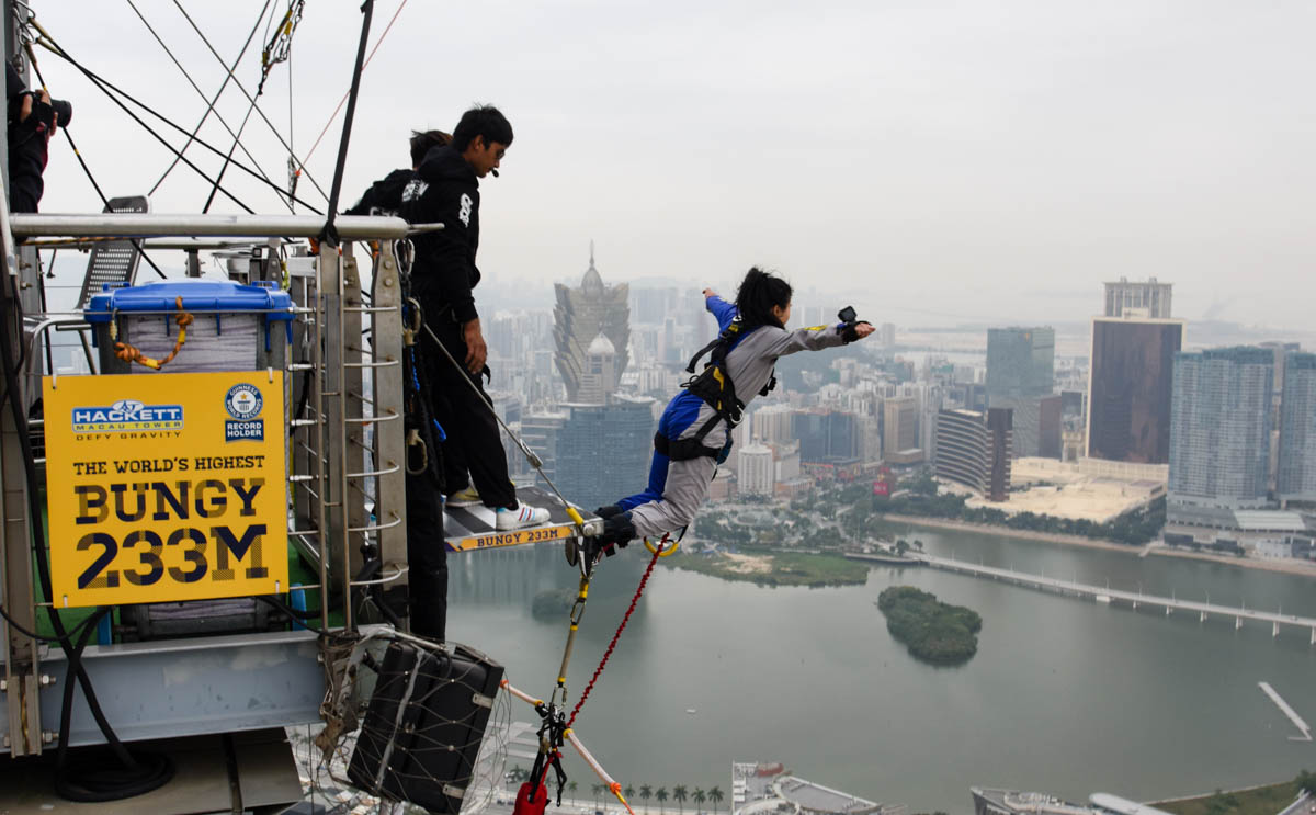 Macau Tower - AJ Hacket Bungy Rachel Jumping - Macau Guide