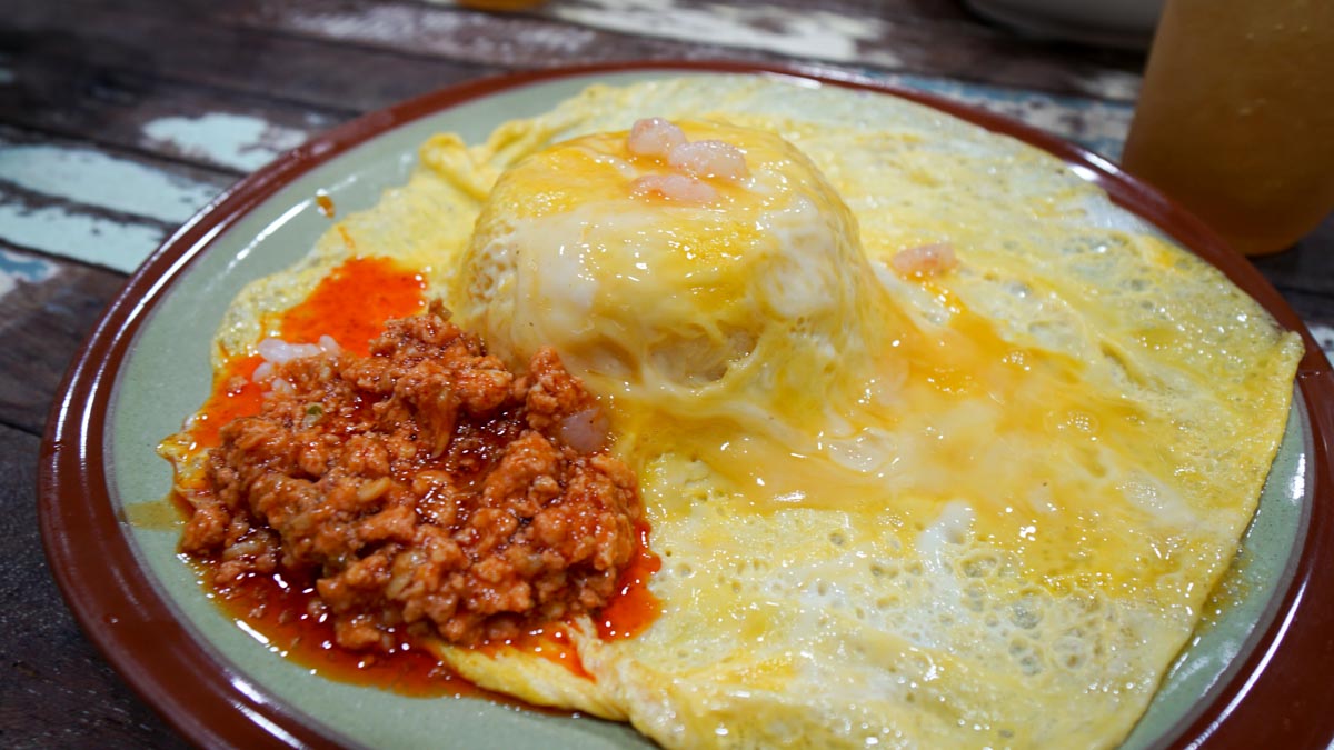 Prawn omelete crab egg rice - Bangkok City Guide-4
