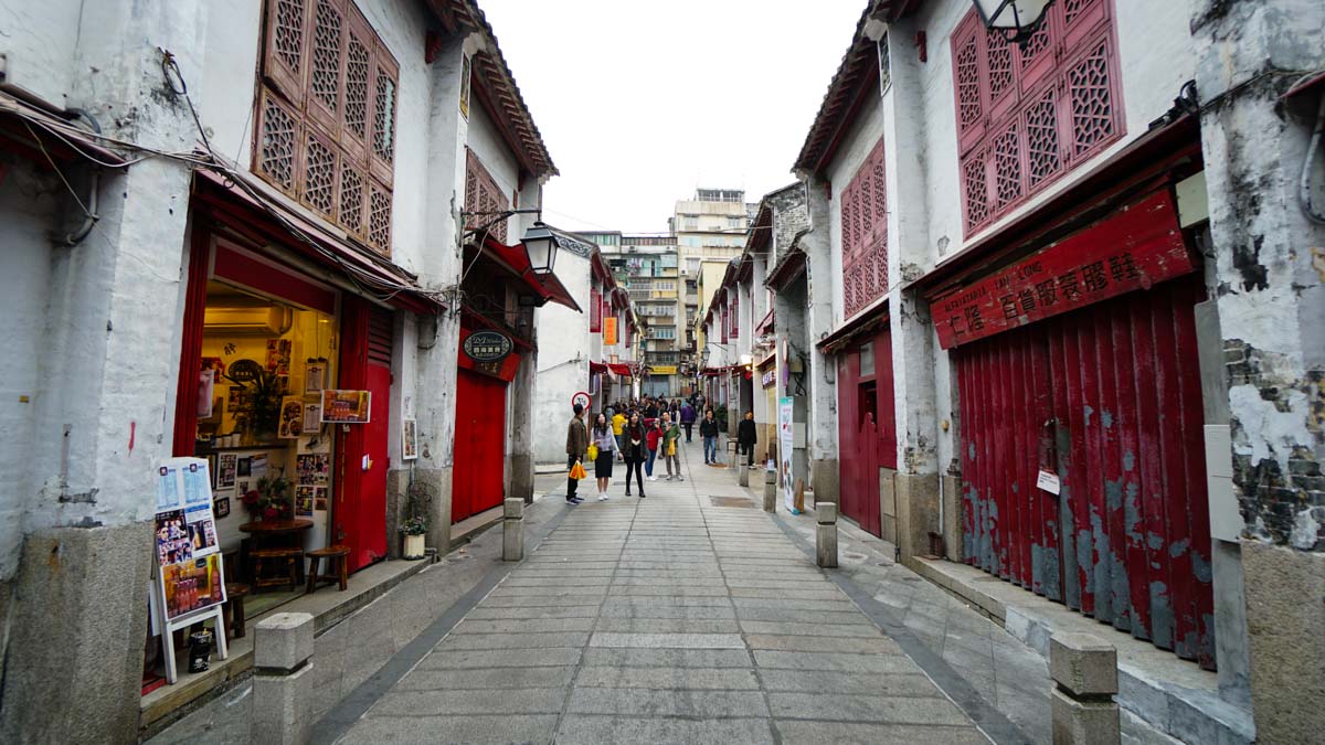 Red Houses at Rua da Felicidade - Macau Guide