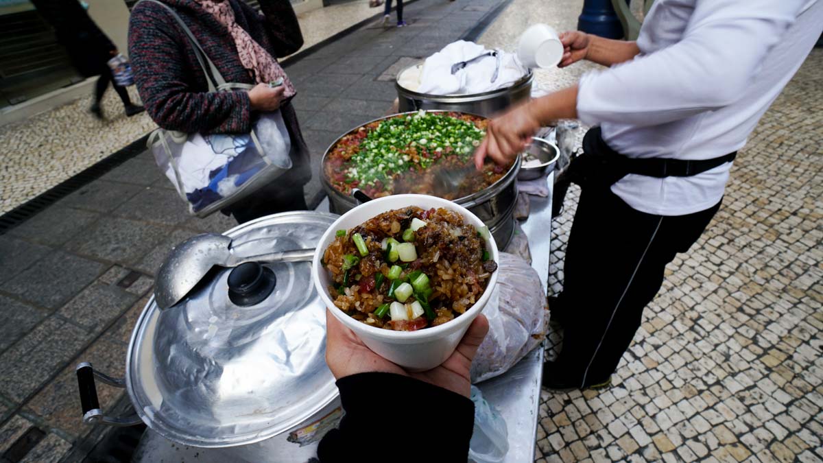 Street Food Glutinous Rice - Macau Guide