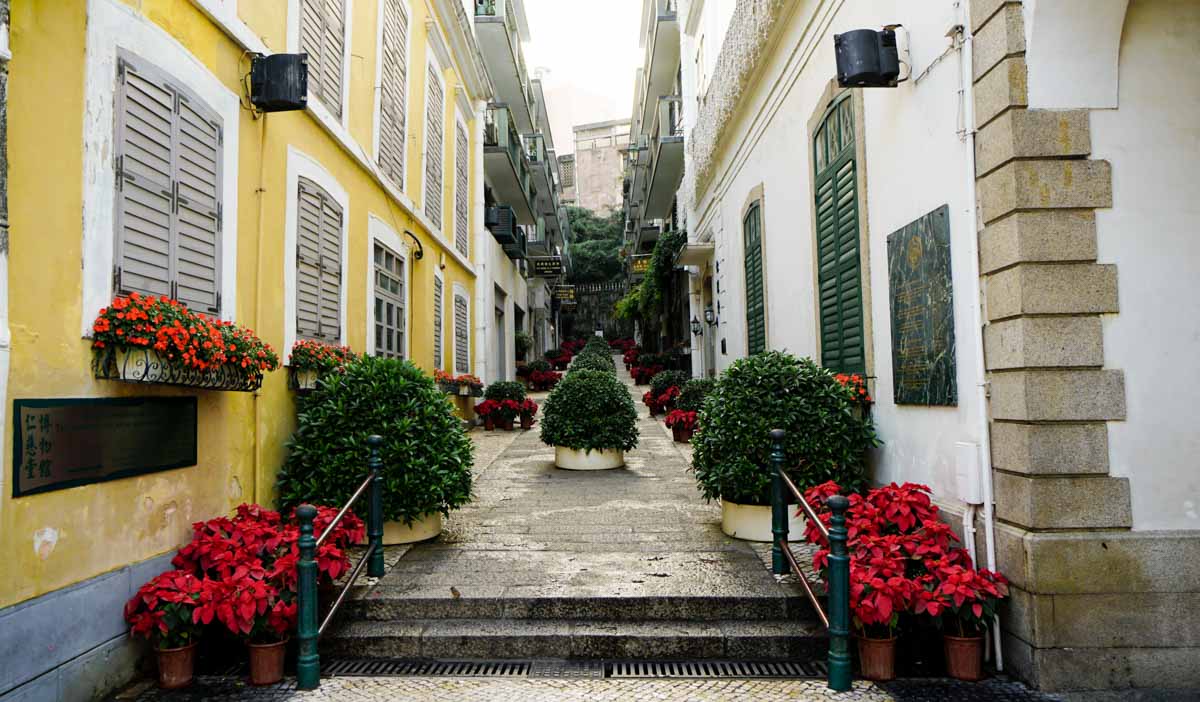 Streets near Senado Square - Macau Guide