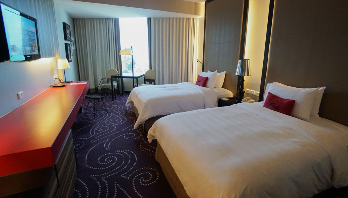 Room - Hard Rock Hotel Review
