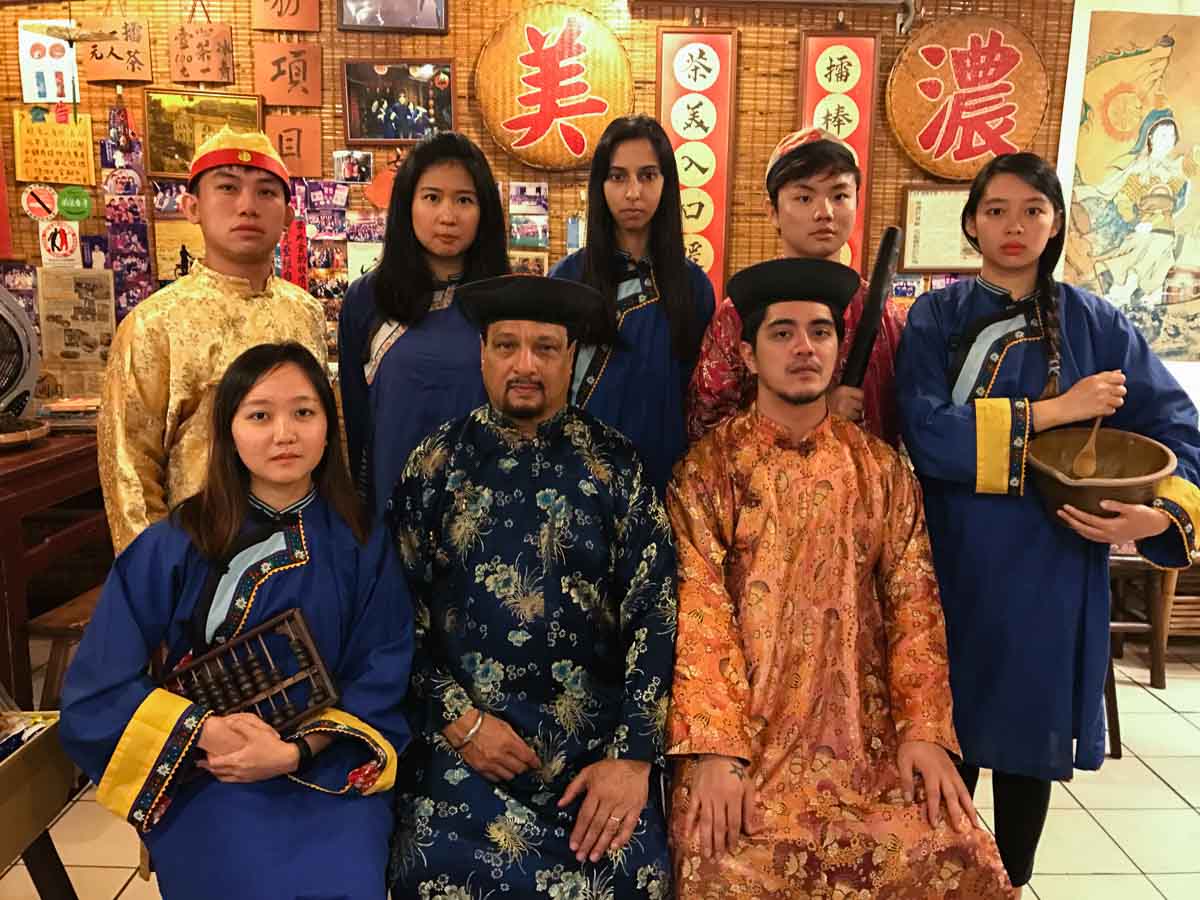 Dressing up in traditional chinese costume - things to do in Kaohsiung