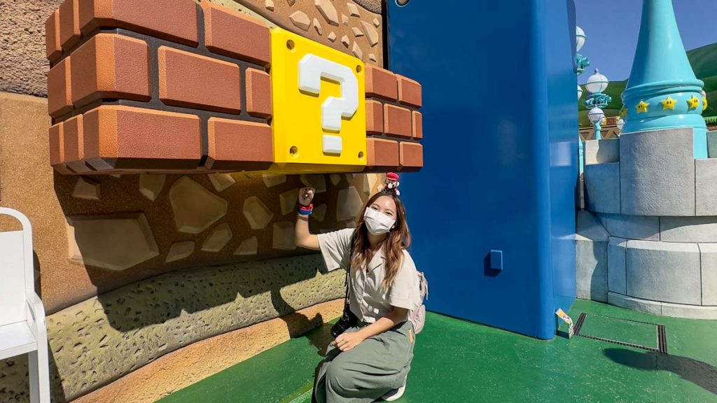 Girl with Mario Wristband - USJ Osaka Guide