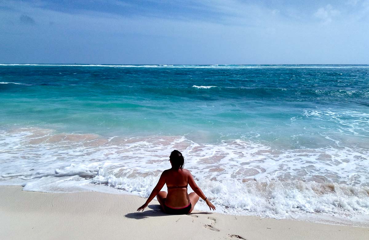 Beach in San Andres, Colombia - Solo Female Singaporean Traveller