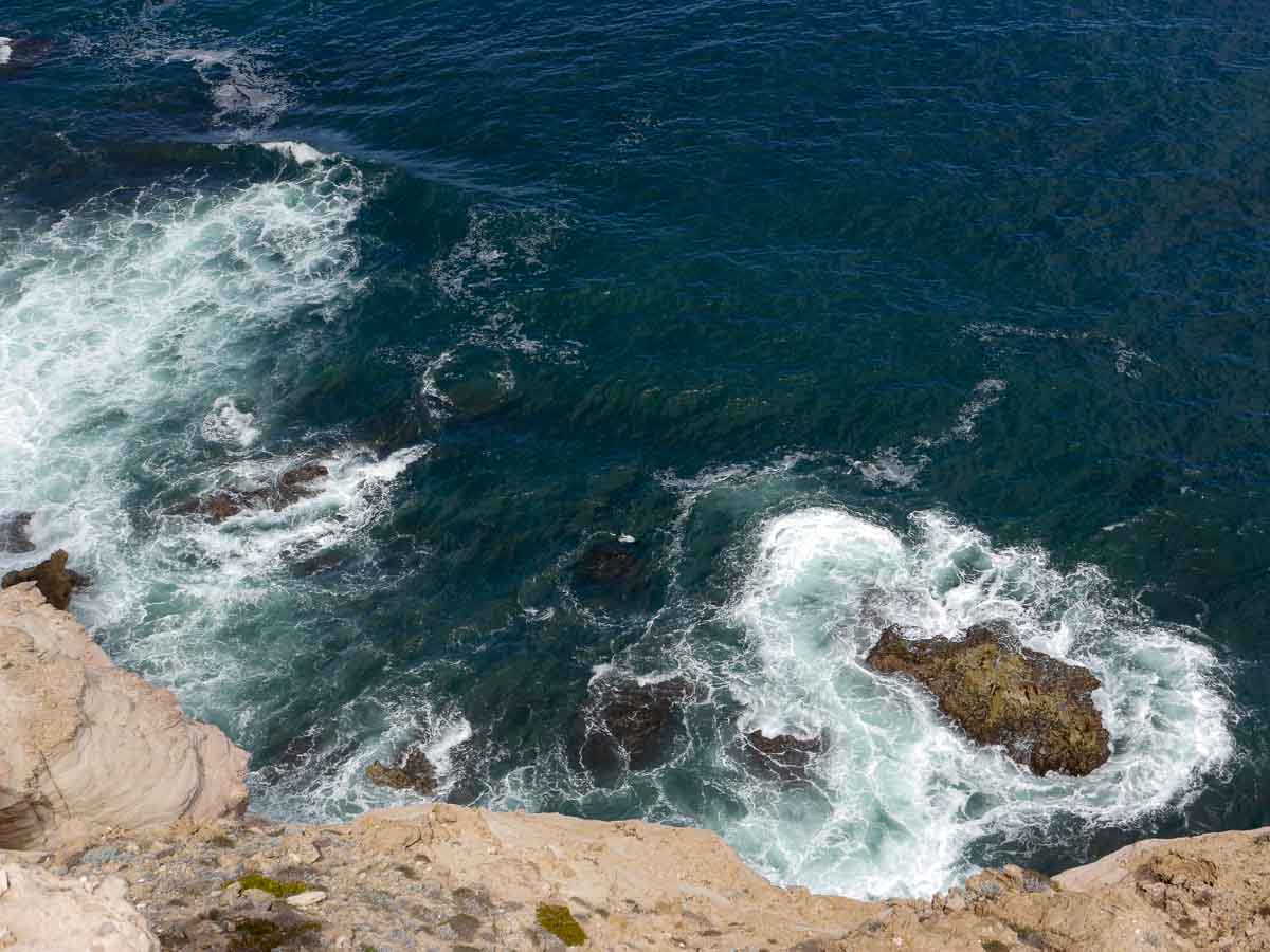 Looking down the cliffs on Bigurda Trail - Kalbarri