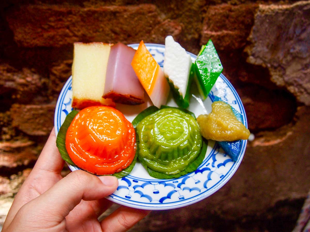 Nyonya-Kuih-at-Moh-Teng-Pheow-Authentic-Street-Food-in-Penang.jpg