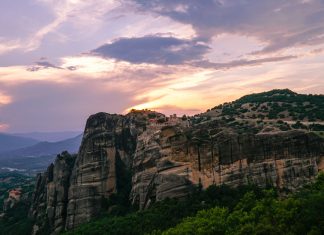 9 Reasons Why You’ll Want To Fly To Greece For Your Next Vacation Sunrise in Meteora - Fly to Greece