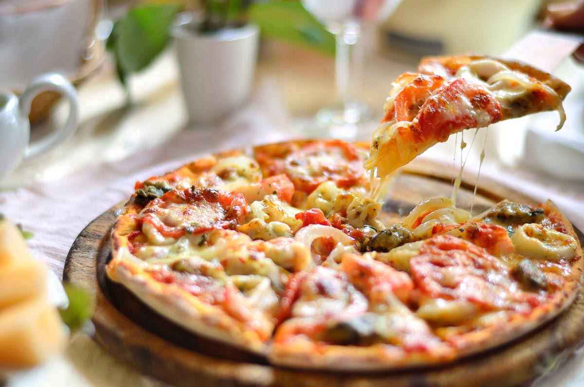 Italian Pizza - Iconic Dishes Around the World