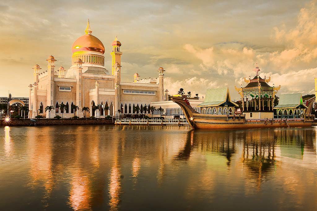 Sultan Omar Ali Saifuddin Mosque - Vaccinated Travel Lane Singapore