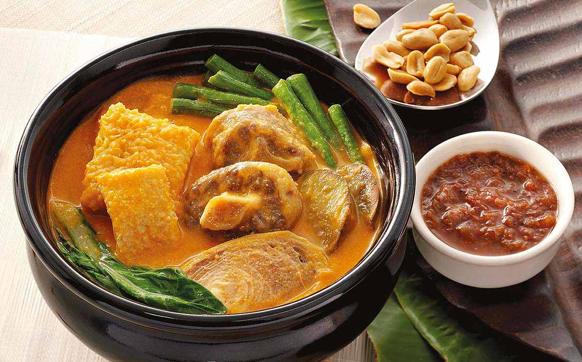 Philippines - Kare Kare - Iconic Dishes Around the World