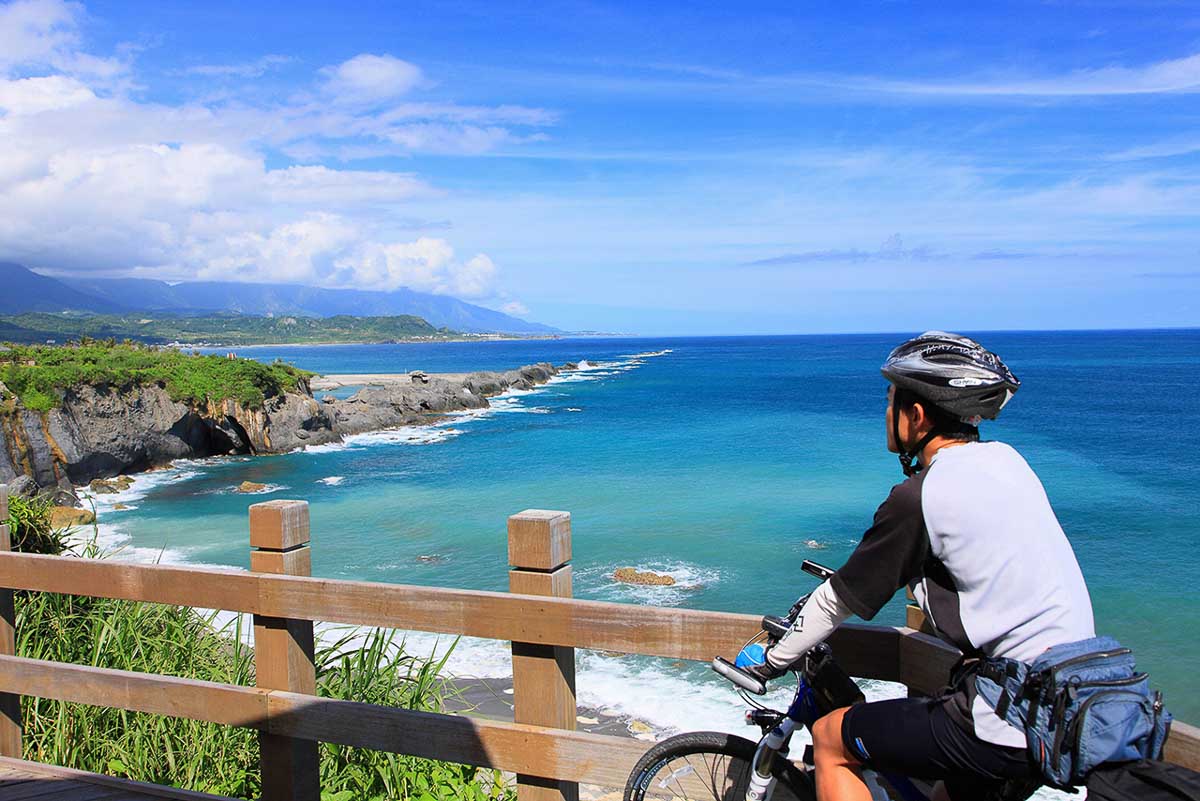 Cycling along Taitung Coastline - 10 Trips for Digital Detox