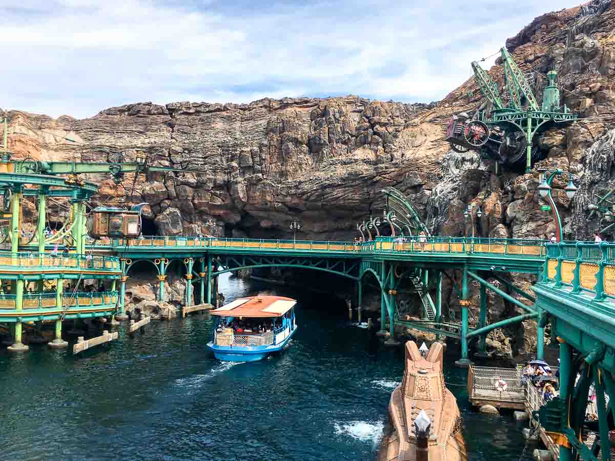 Disneysea Mysterious island - Tokyo Disneyland Guide