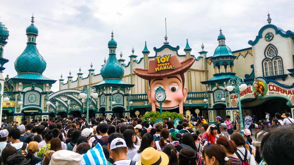 Disneysea Tokyo Story Mania in the day - Japan Travel Tips Peak Season