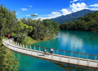 10 Trips To Take For A Digital Detox Featured - 10 Trips for Digital Detox-1