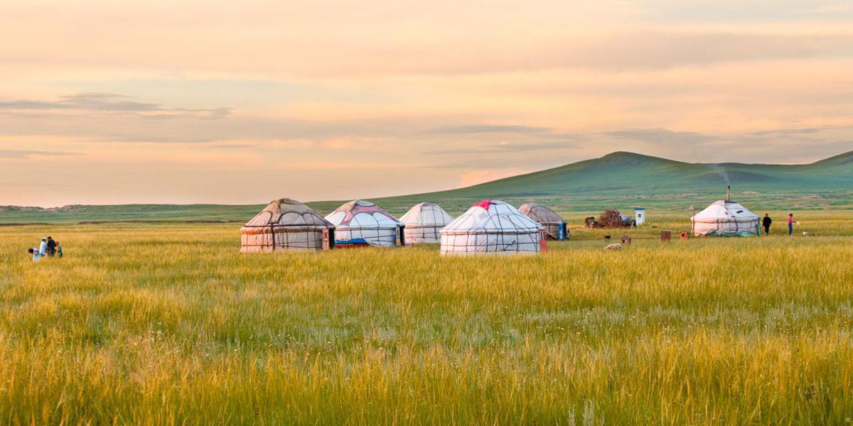 Grasslands of Inner Mongolia - 10 Trips for Digital Detox