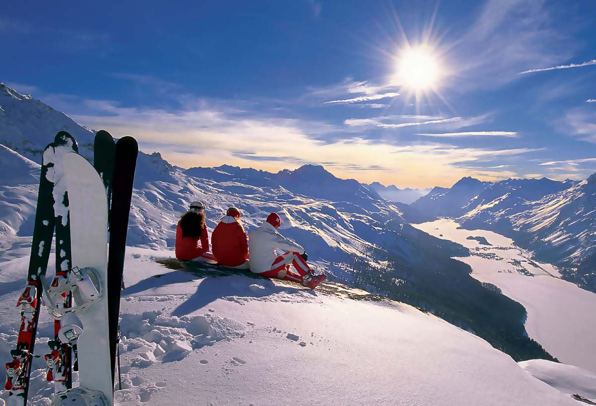 Snowboarders on Swiss Alps - 10 Trips for Digital Detox-