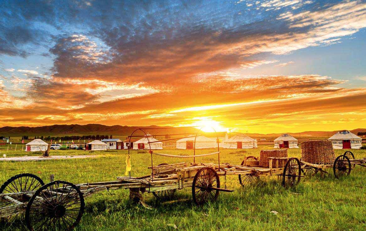 Sunset in Inner Mongolia - 10 Trips for Digital Detox