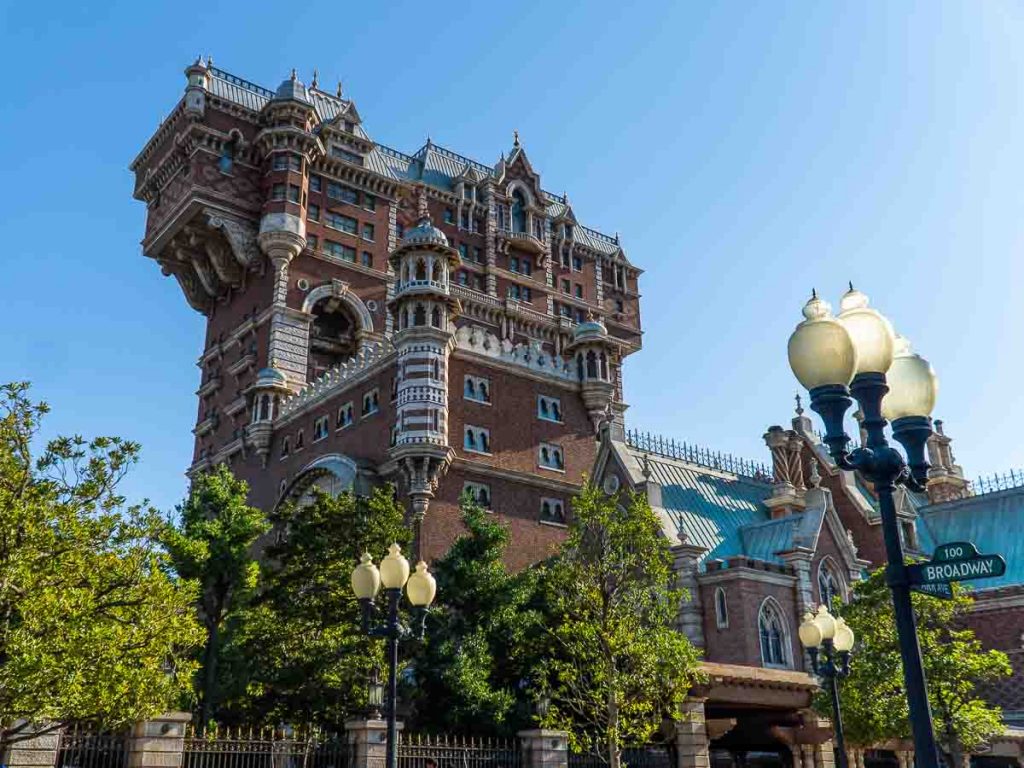 Tower of Terror - Tokyo Disneyland Guide