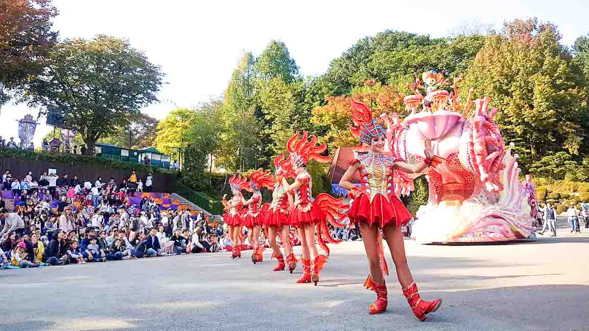 Everland Day Parade - Guide