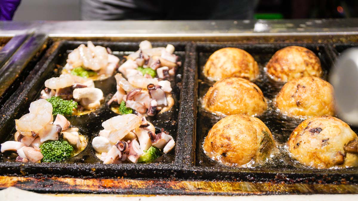 Giant takoyaki balls at ruifeng night market kaohsiung - THSR Taiwan Itinerary
