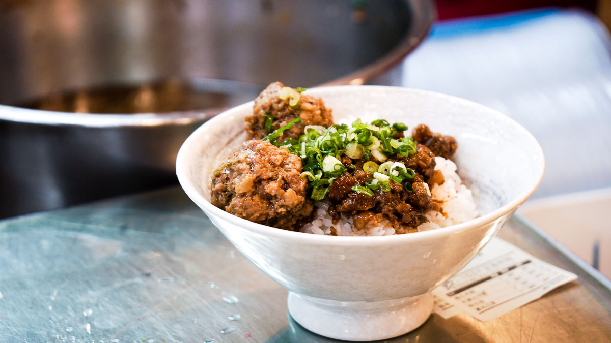Mince pork rice in taichung second market - THSR Taiwan Itinerary