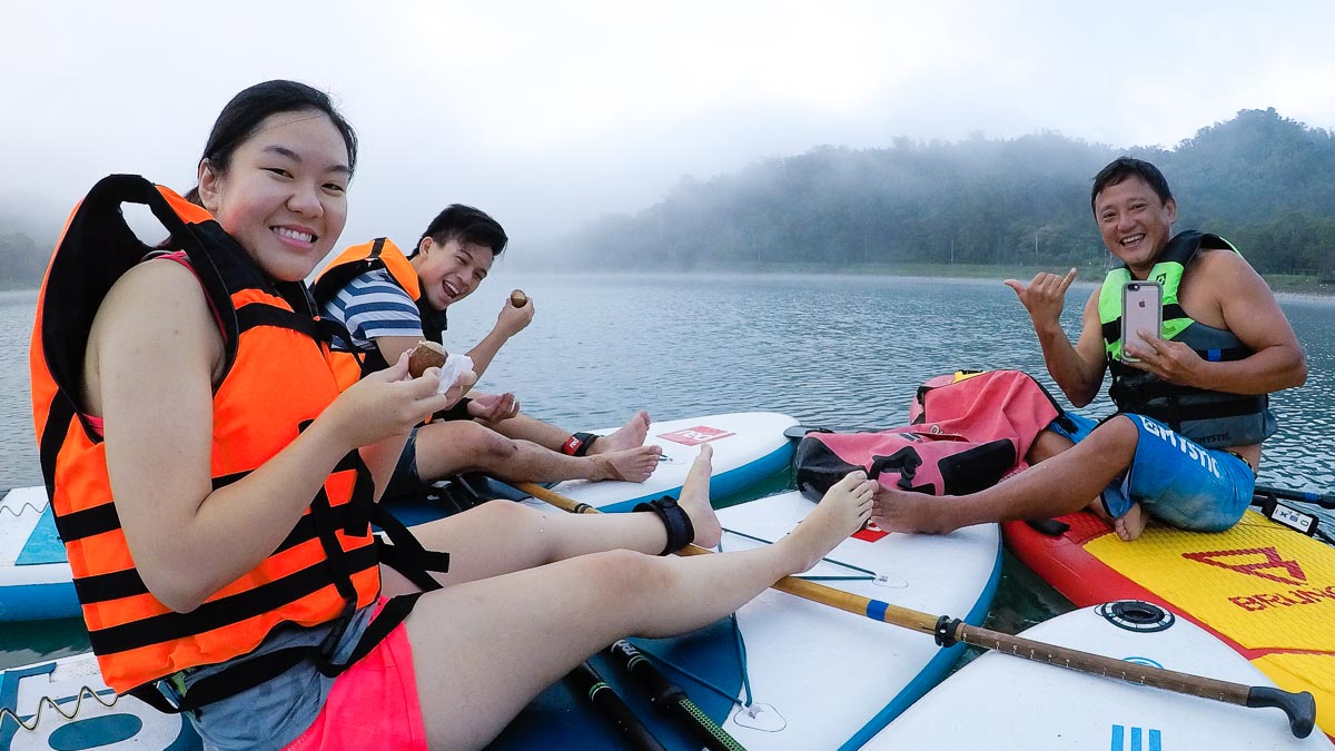 breakfast on paddleboards at sun moon lake - THSR Taiwan Itinerary